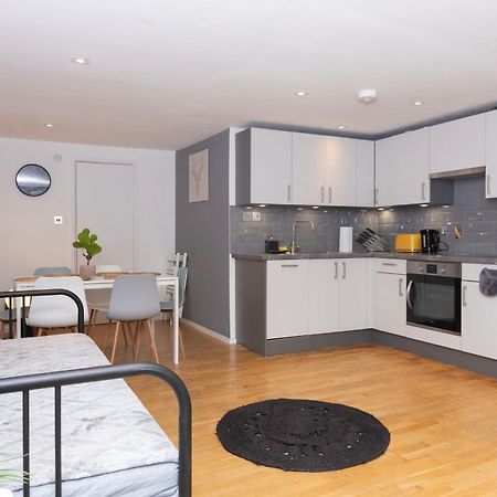 Cosy Ground Floor Apartment London Exterior photo