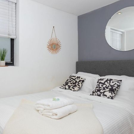 Cosy Ground Floor Apartment London Exterior photo